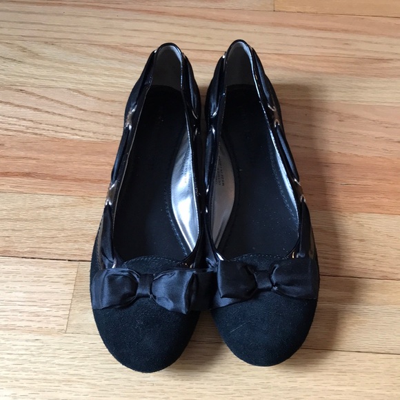 Black Suede Tommy Hilfiger Bow Flats sz 8 - Picture 2 of 5